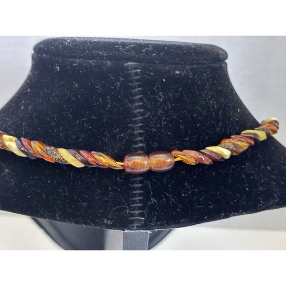 Genuine Baltic Amber Necklace – Honey & Cherry Snake-Motif - Picture 6 of 9